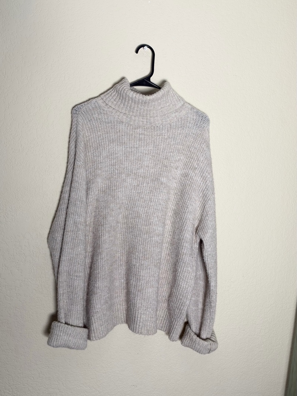 H&M Light Beige Oversized Turtleneck Sweater